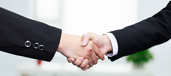 我們擁有器件代理和技術(shù)開(kāi)發(fā)的雙重優(yōu)勢(shì)，既可以為客戶(hù)解決器件的成本問(wèn)題，又能為客戶(hù)提供成熟的BMS技術(shù)方案。為客戶(hù)提供更加全面，高效的服務(wù)體驗(yàn)。