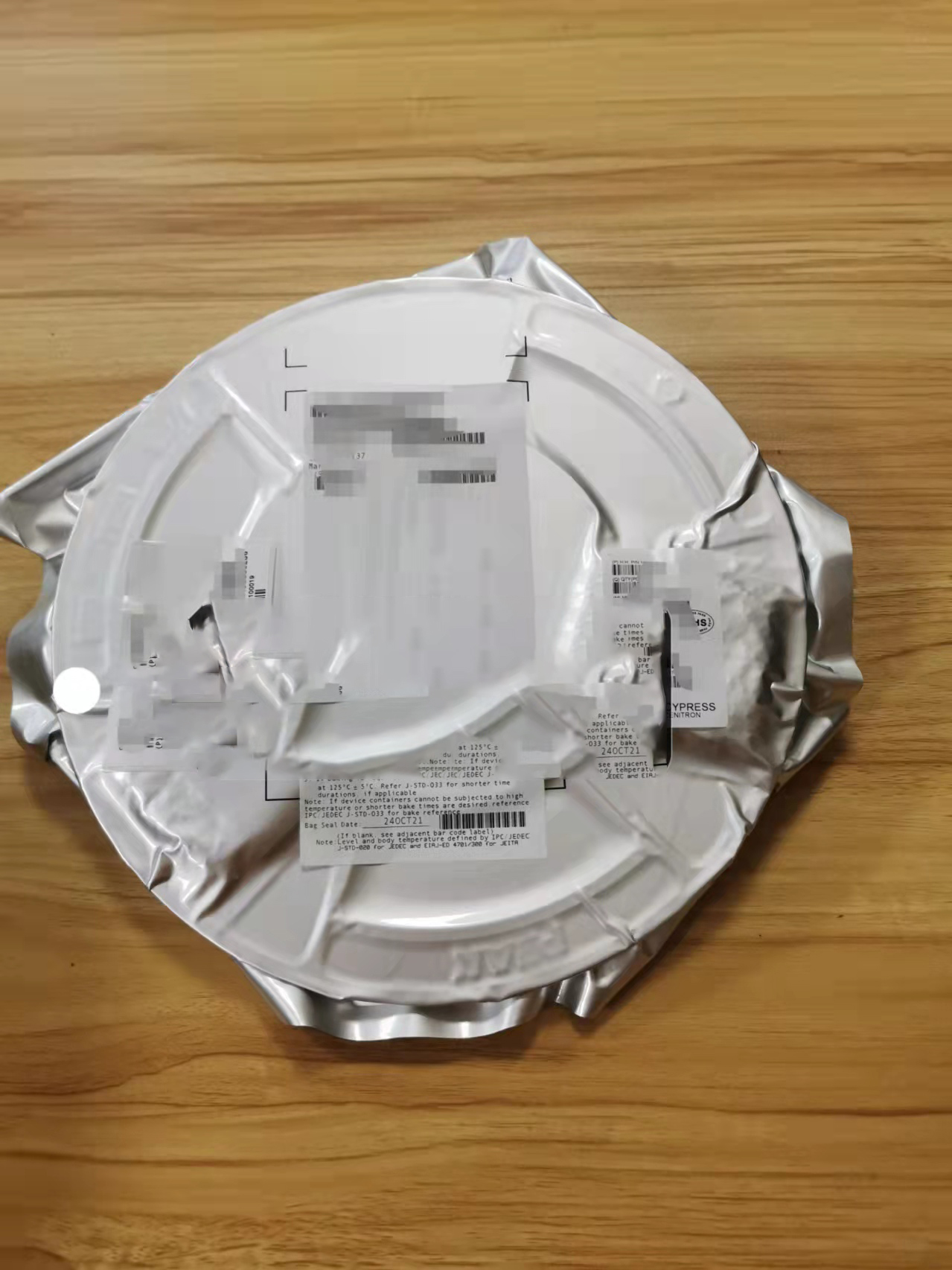 IC代理商：為啥客戶愛(ài)問(wèn)芯片年份？